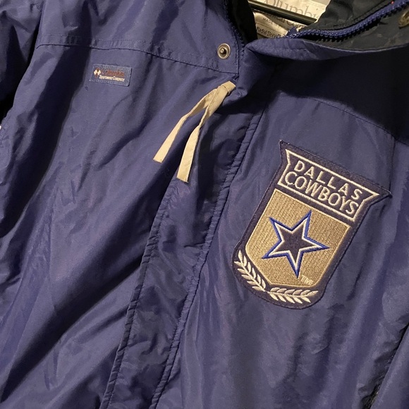 Vintage men’s Dallas Cowboys Columbia jacket small - Picture 2 of 5